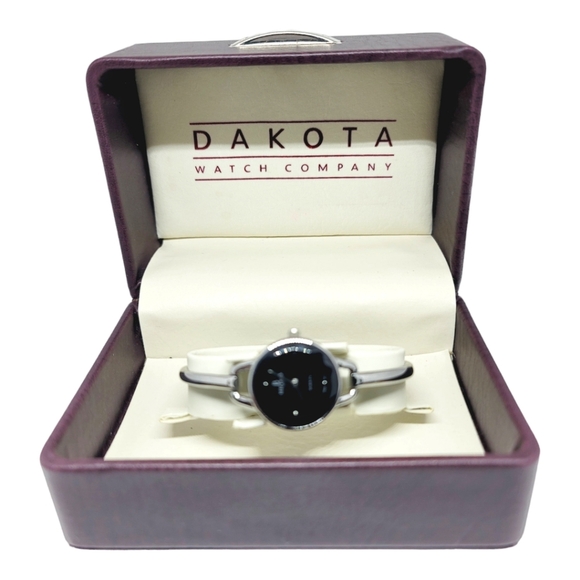 Vintage Dakota Watch Company Bangle Watch with Box - Picture 1 of 11